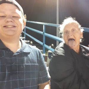 Meet your Posher, Cameron